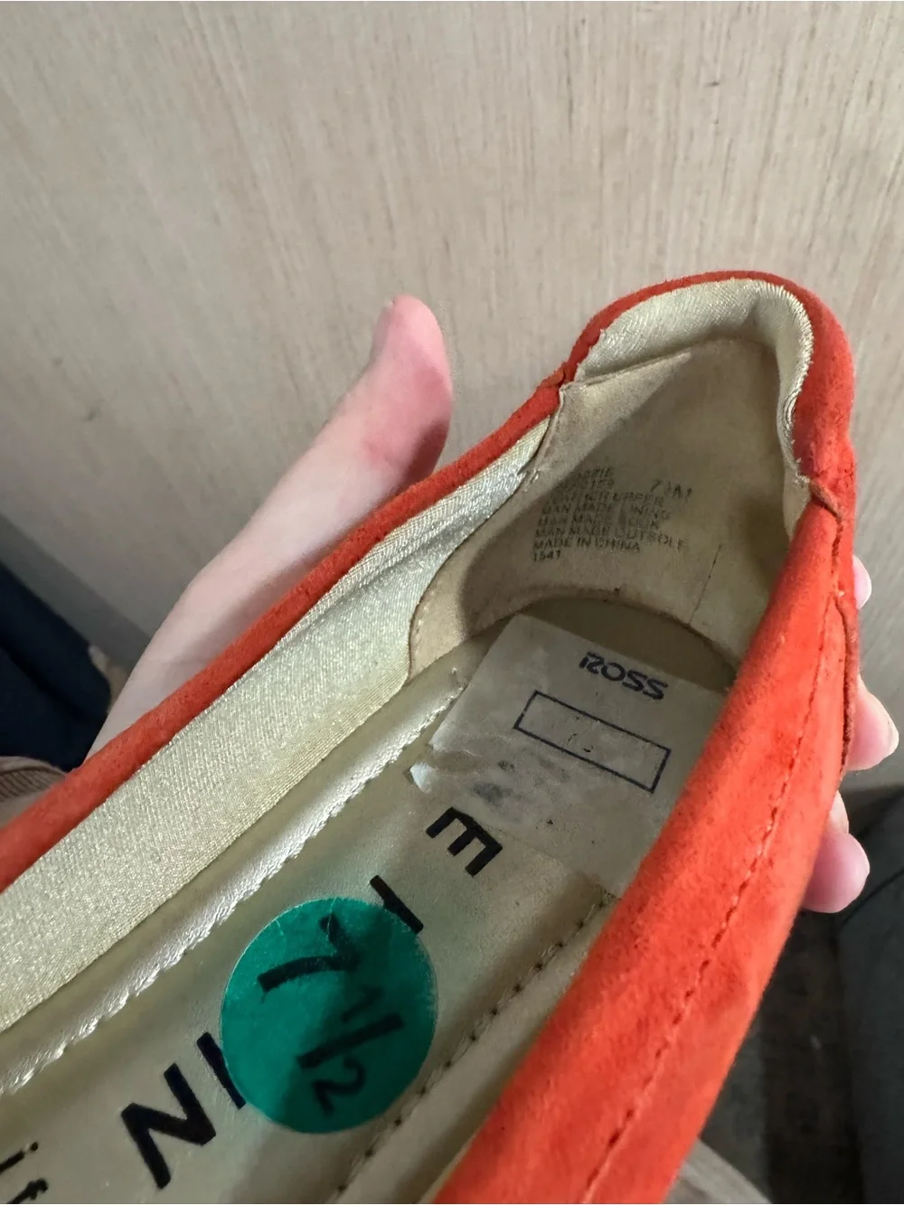 Anne Klein Iflex Red Orange Suede Loafers with Gold Chain Trim Size 7.5